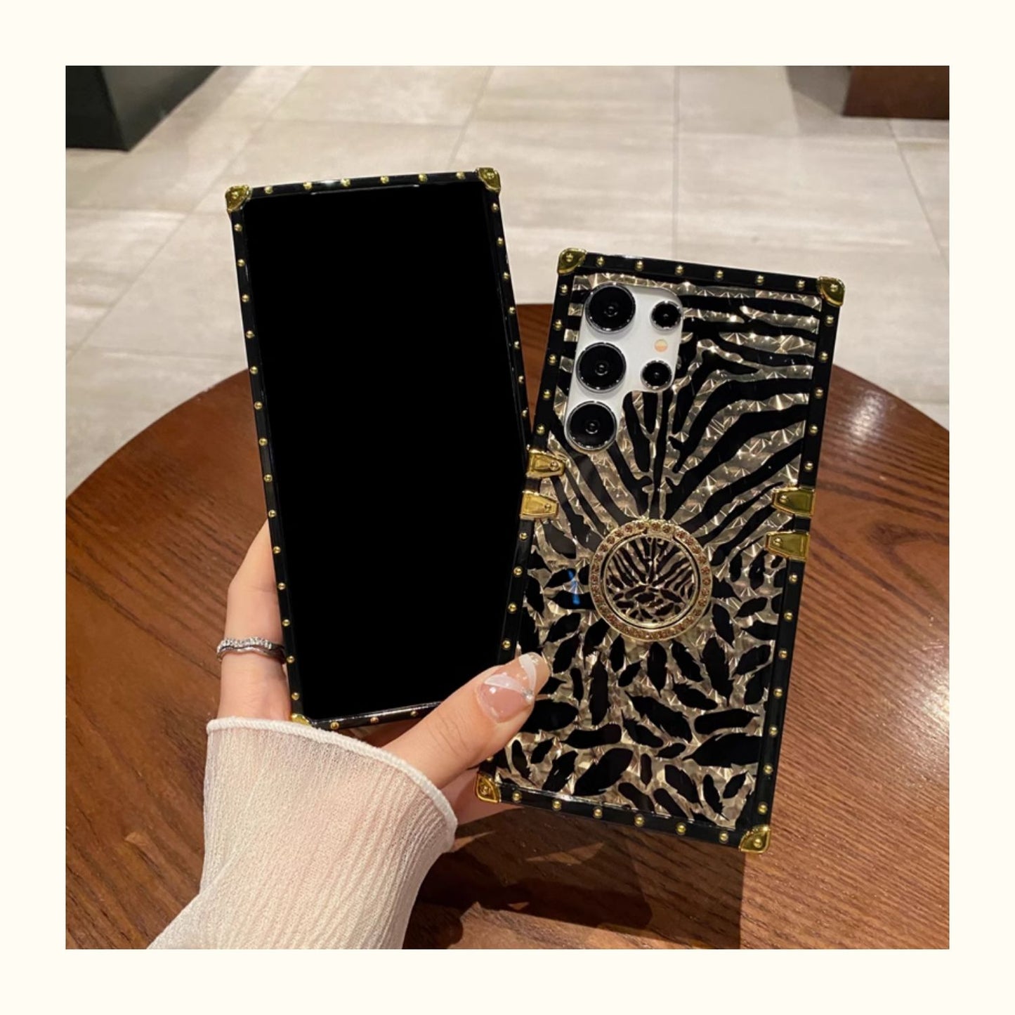 CHEETAH BRACKET Square Frame Phone Case, Compatible for Samsung